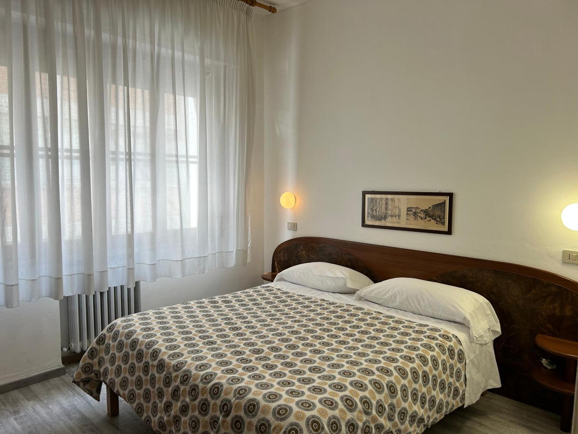 Hotel Cecile Πίζα Εξωτερικό φωτογραφία