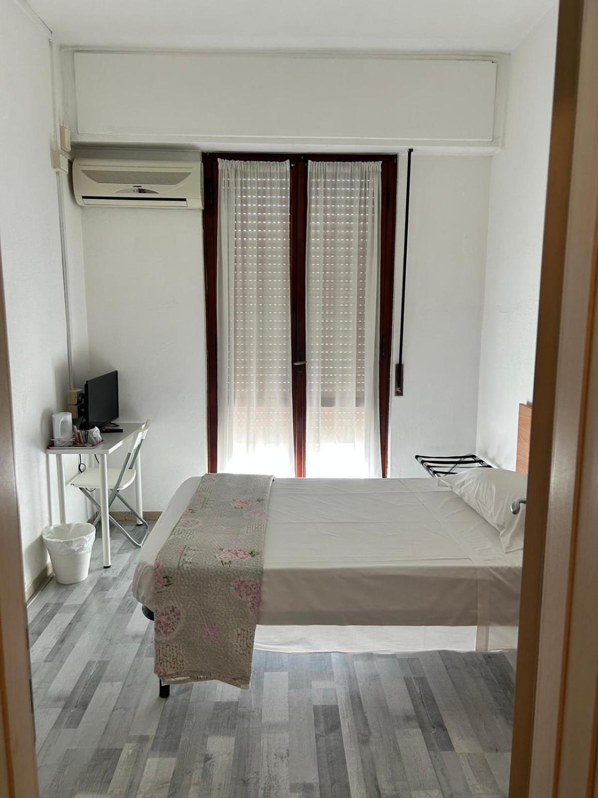 Hotel Cecile Πίζα Εξωτερικό φωτογραφία