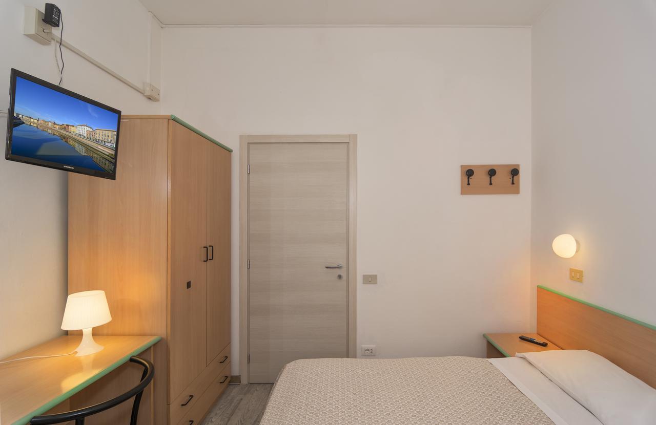 Hotel Cecile Πίζα Εξωτερικό φωτογραφία