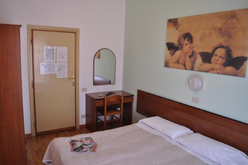 Hotel Cecile Πίζα Εξωτερικό φωτογραφία